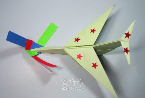 可以转圈的纸飞机-可以转圈圈的纸飞机